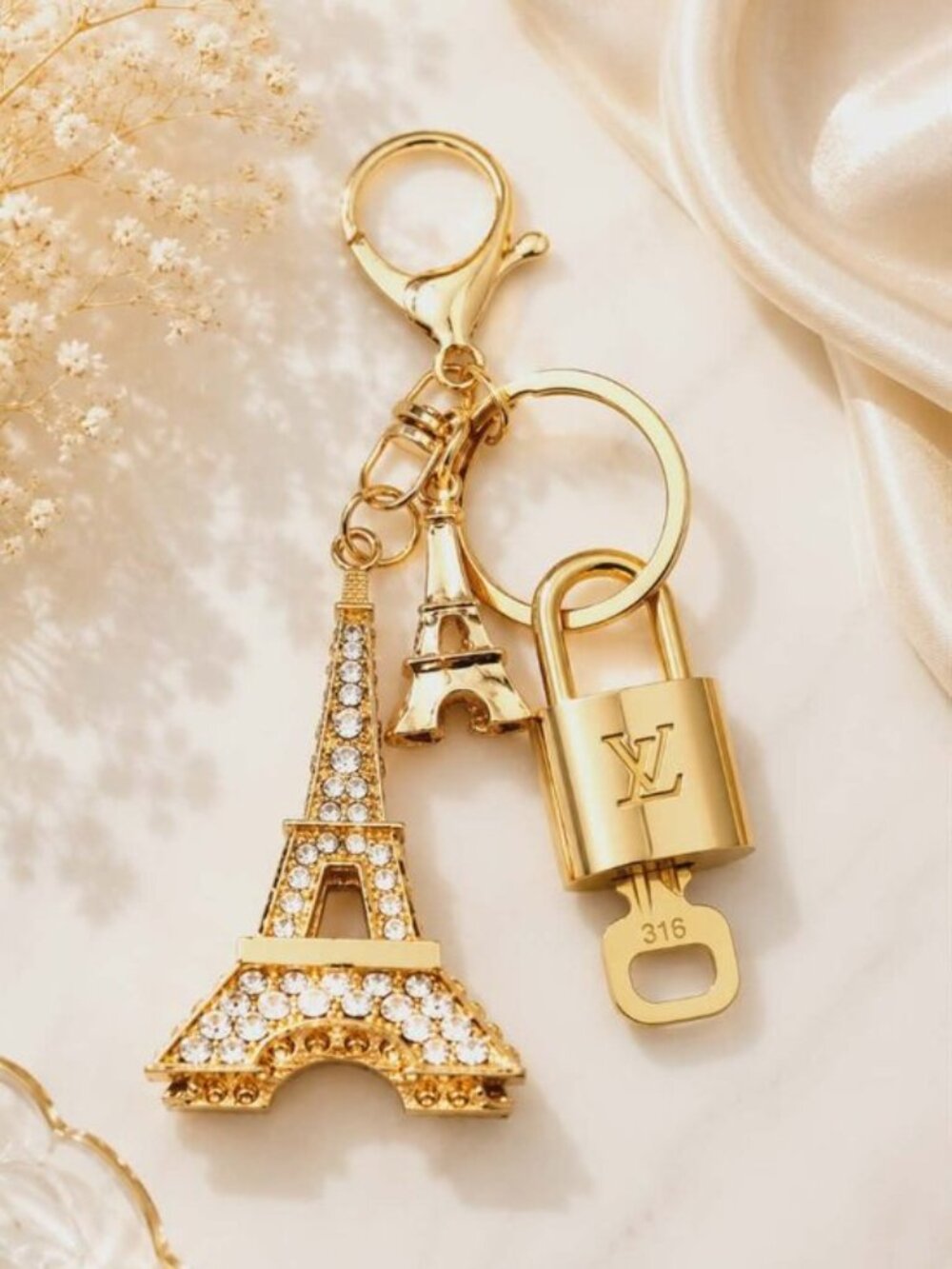 LV Authentic Gold Padlock 🔒 Key Set w/ Unbranded Eiffel Tower Keychain Charm